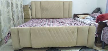 used king size bed with side table 0