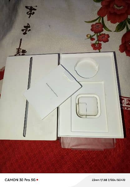 ipad mini 5 10by10 condition original LLA model 3