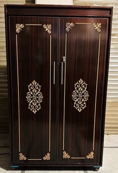 wooden wardrobe 0