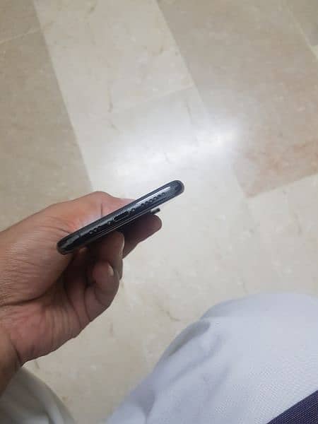 iphone xs 256GB pta 4