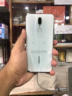 OPPO F11 8/258GB 0