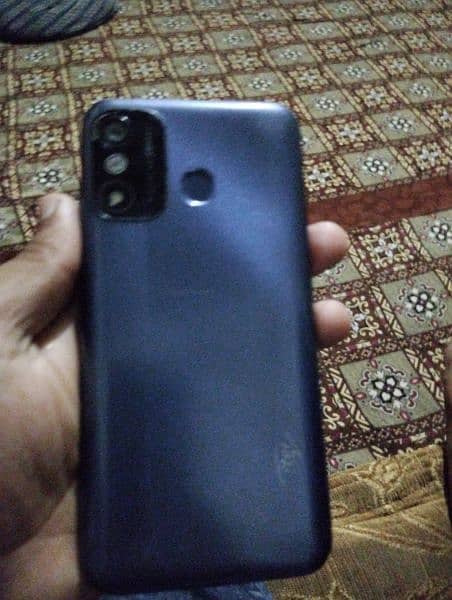 itel p17pro condition 10/08 memory 2/32 2