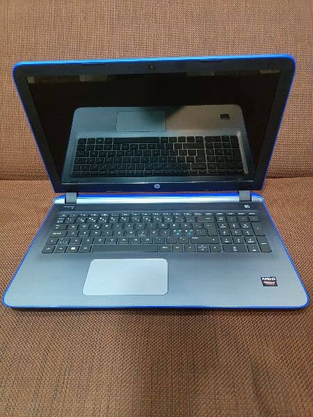 HP Pavilion 15 Notebook 8GB/1TB, AMD A6 6th Gen, Radeon R4 Graphics 3