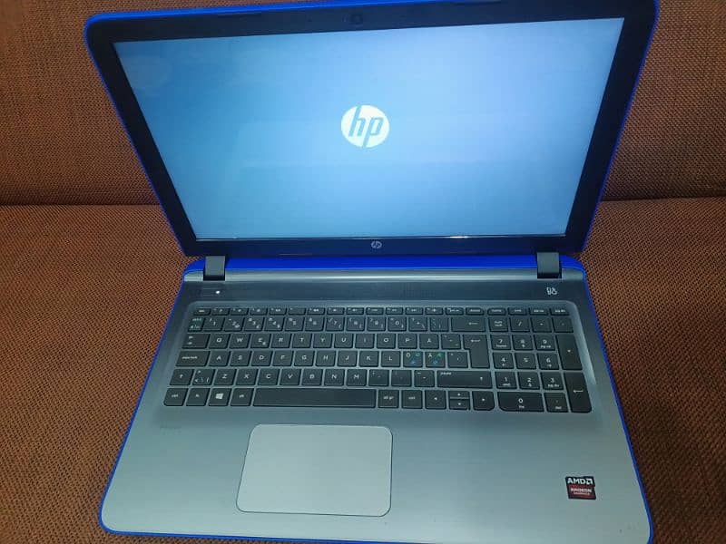 HP Pavilion 15 Notebook 8GB/1TB, AMD A6 6th Gen, Radeon R4 Graphics 6