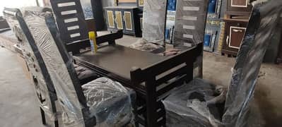 New Dining Table for sale 0