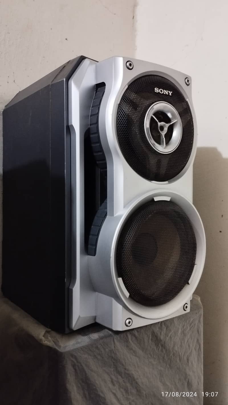 SONY JAPANI HIFI SPEAKERS - WOOFERS 140 WATT 3