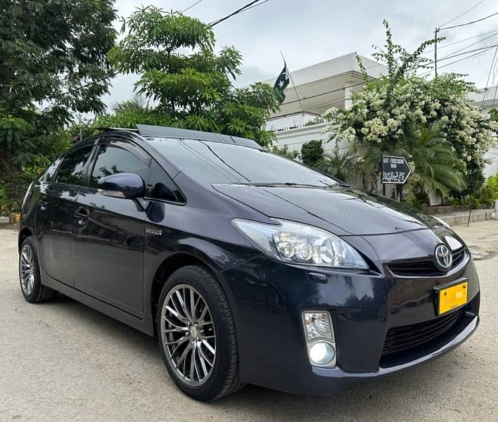 Toyota Prius 2010/14 G Touring Sunroof Solar Blue Color 5