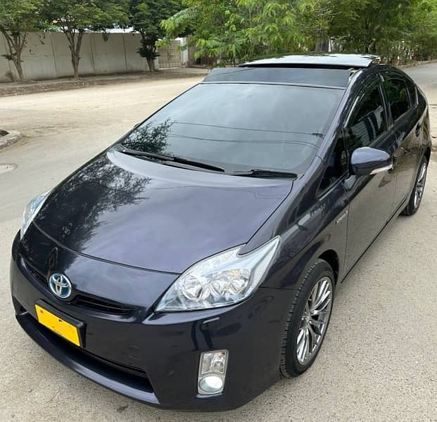 Toyota Prius 2010/14 G Touring Sunroof Solar Blue Color 9