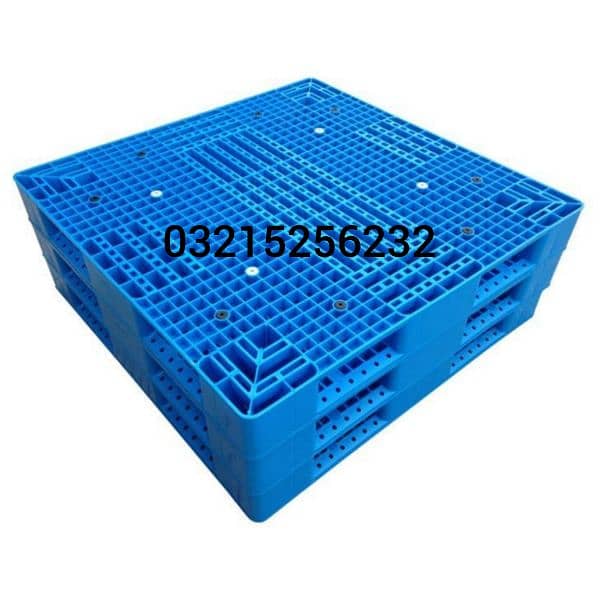 plastic pallets 3