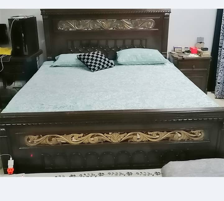 Carved  Wooden Bed with Side tables and mattress 1