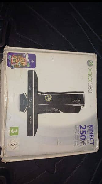 Xbox 360 Slim 250GB 9