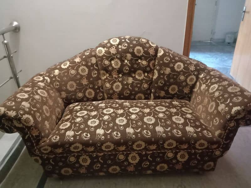 sofa for sale good condition 7