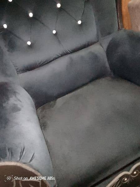 1 seater king size sofa 2