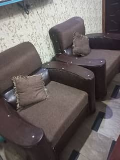 3 piece sofa urgen sale looking like a new