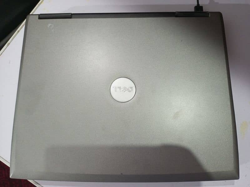 Dell Latitude D520 1