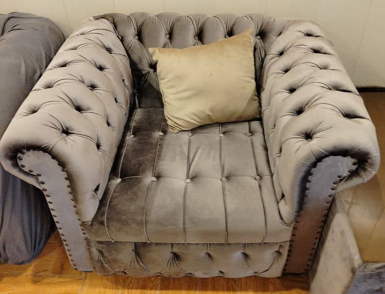 7 Seater Chesterfield Sofa set 3