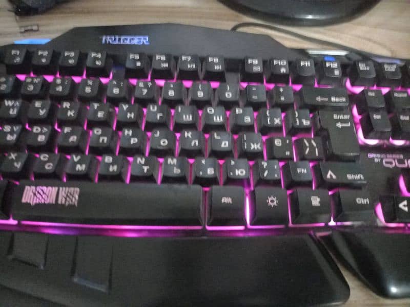 Qumo RGB keyboard 1