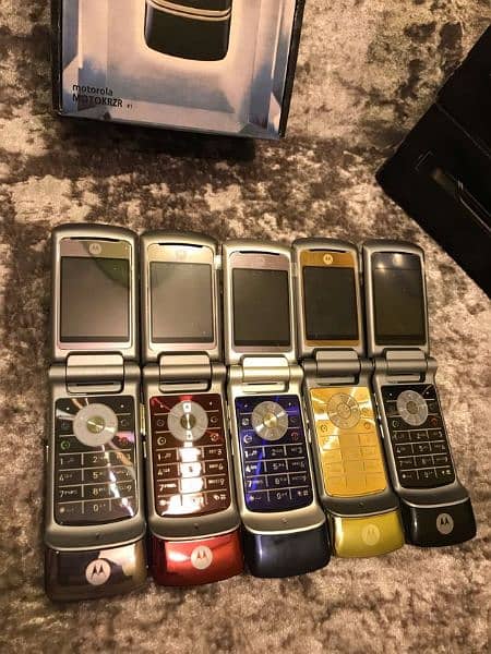 Motorola k1 RAZR FLIP PHONE PINPACK 1