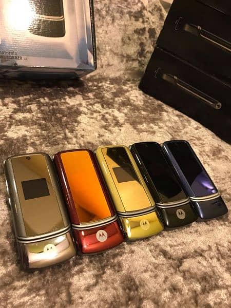 Motorola k1 RAZR FLIP PHONE PINPACK 4