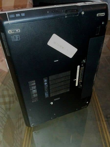 Laptop DELL LATITUDE E6420 2