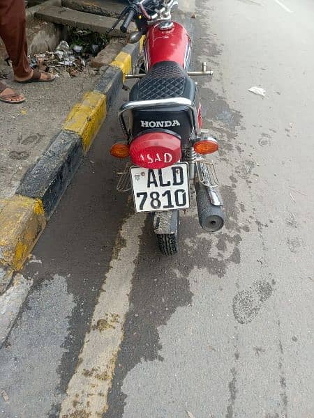 Honda 125 excellent condition 3