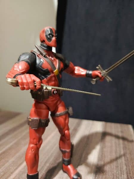 Marvel Deadpool and vintage 6