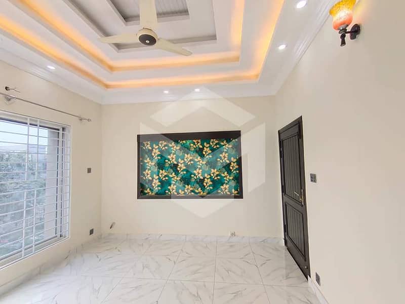 5Marla double plus half story for sale Sohan garden 14