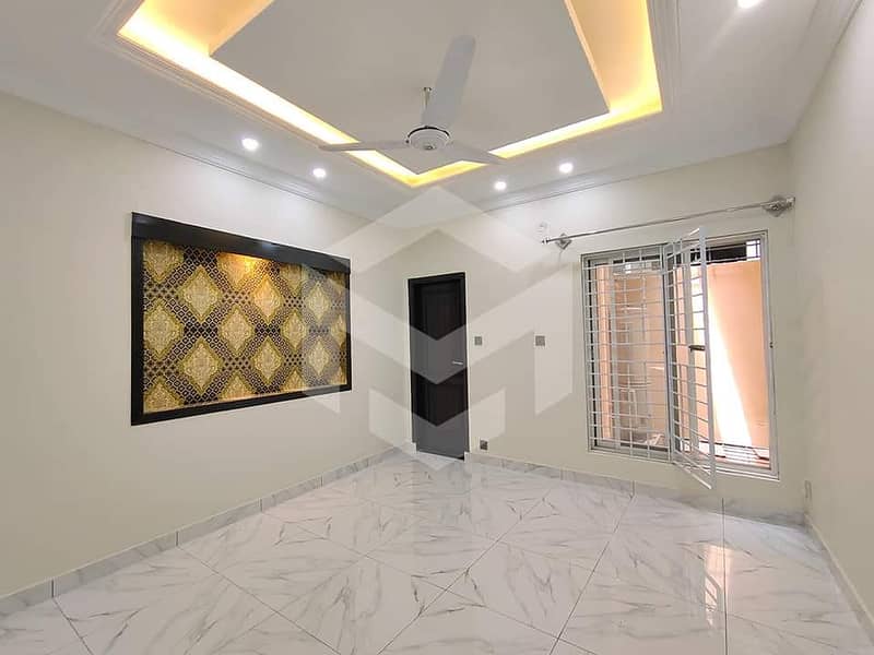 5Marla double plus half story for sale Sohan garden 17