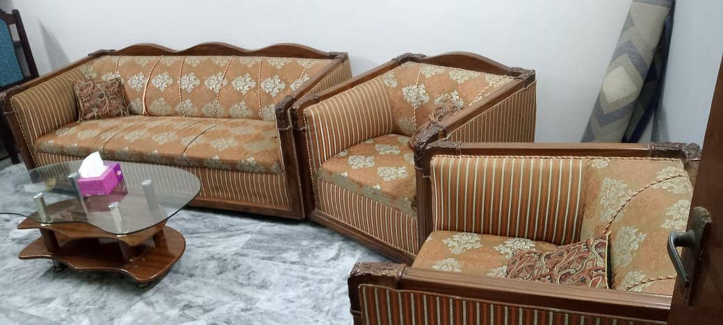 SOFA ALONG WITH TABLE   NO :+923342076371 1