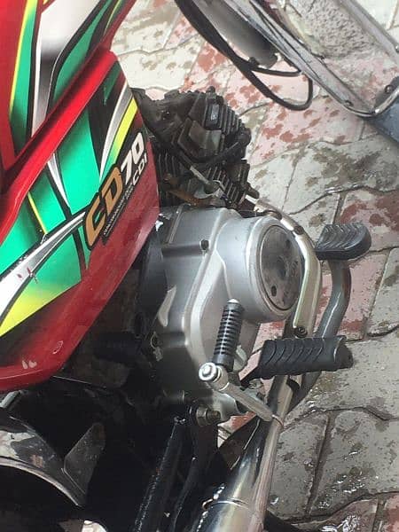 honda 70 saaf condition ha urgent sale please only call 4