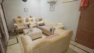 7 seater sofa set with dragable table 0