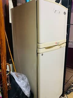 Dawlance fridge