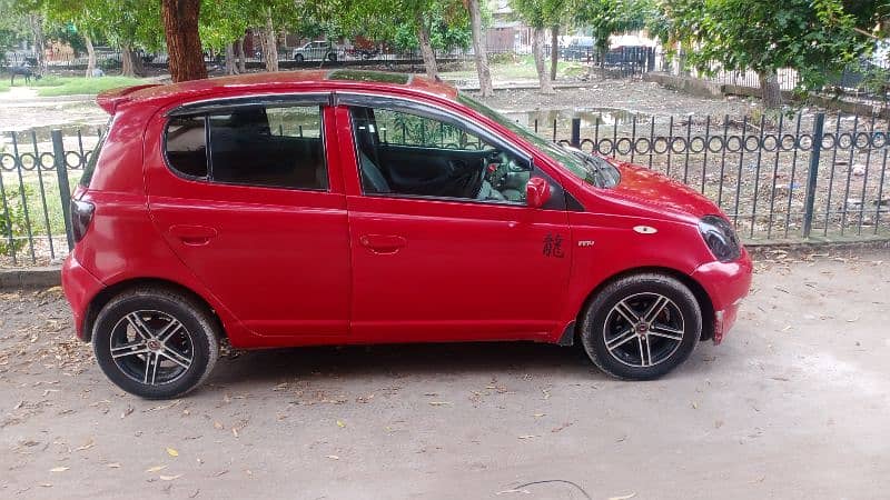 Toyota Vitz 1999/2007 with sunroof 5