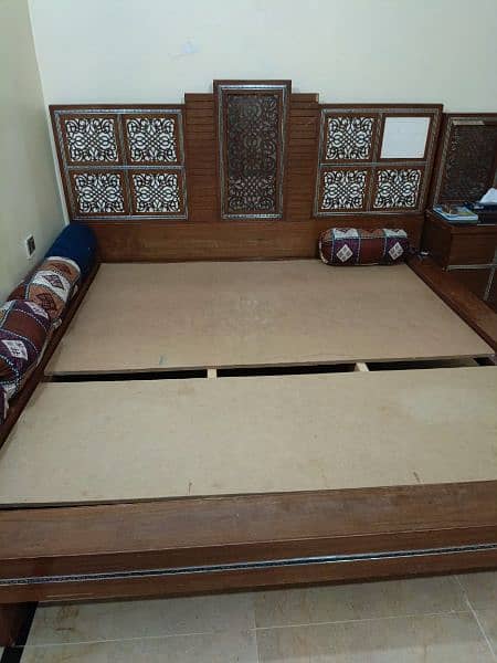 Furniture Set /Queen size Bed/wardrobe/Devider 4pc/Almari 4pc 5