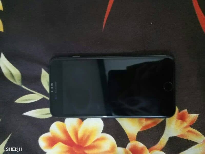 I phone 8plus, Non PTA, 64 GB, Battery health=86%, Condition [10/8.5] 1