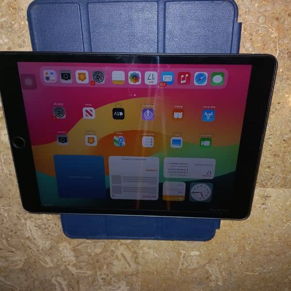 Ipad 9th generation 64 Gb WIFI Space gray 2