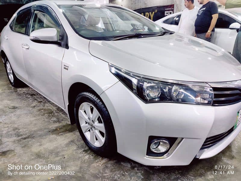 Toyota Corolla Altis 2017 4