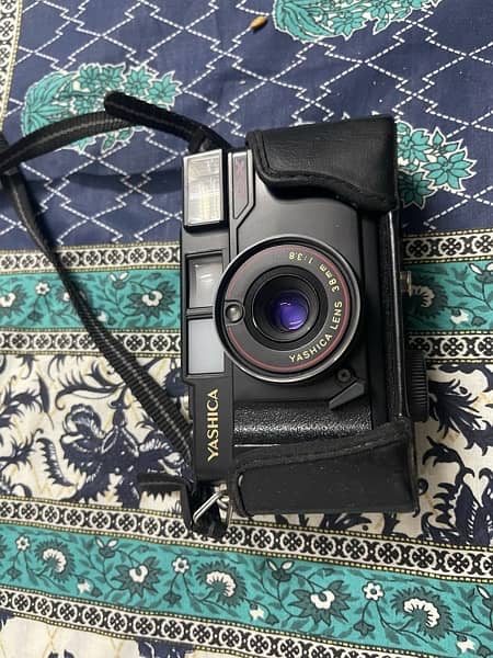 Yashica Original camera, Made in Japan 4