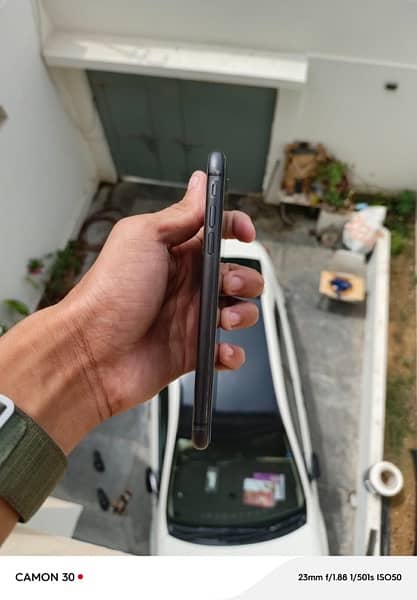 Iphone 11 factory unlock 64 gb 5