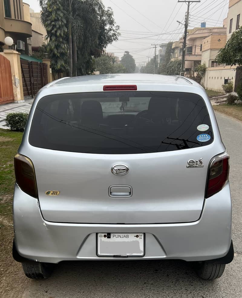 Daihatsu Mira 2012 3