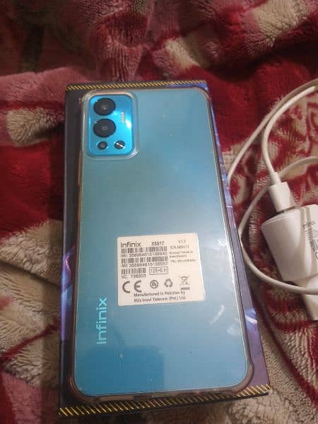 infinix hot 12 6+128 10/10condition with box 5