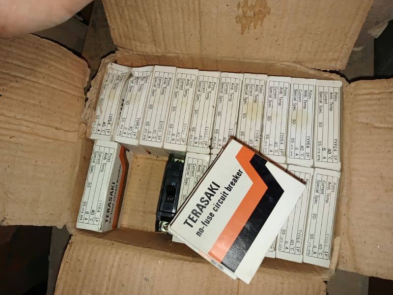 Son T Light Circuit Breakers HRC Street  Light Available Bulbs 14