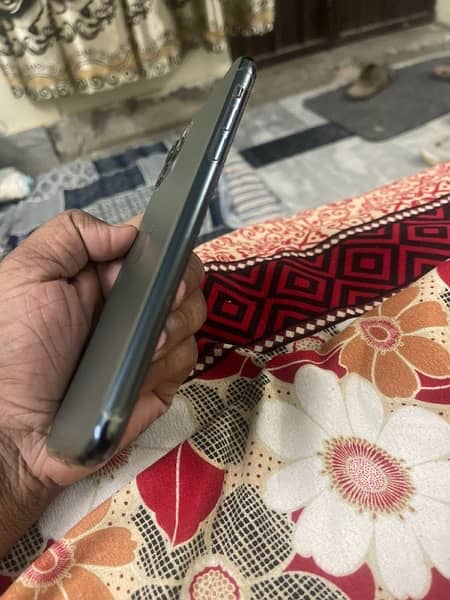 iphone 11 pro max 256gb non pta for sale 0