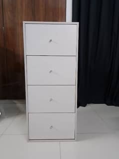 Storage Chester of 4 Drawers