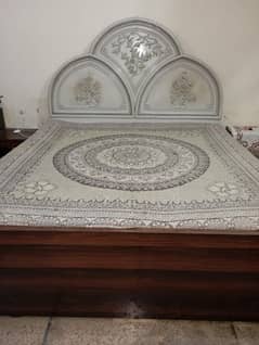 1 king size bed dressing table and two side table