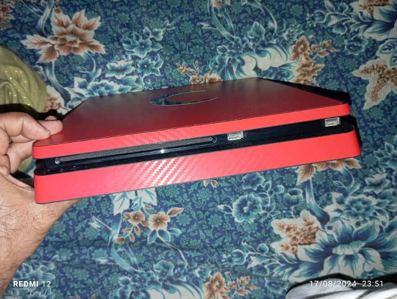 sell ps4 slim fimware 11,00 jealbreak. 500gb 19