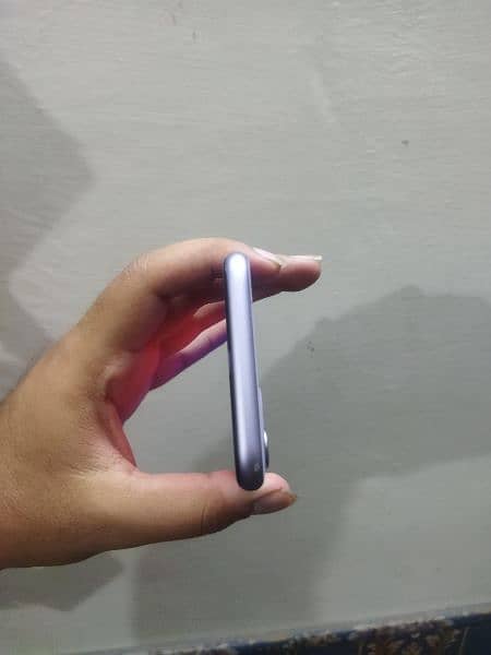 iPhone 11 128 Gb Non Pta Factory Unlock 2