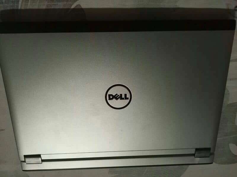 Dell Latitude 3330 5