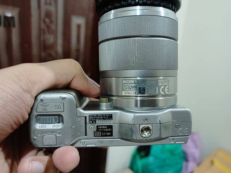 Sony Nex 5 with 18-55mm lens DSLR 4