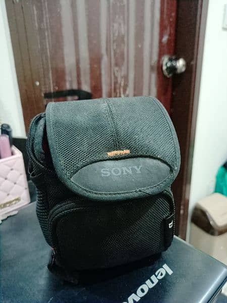 Sony Nex 5 with 18-55mm lens DSLR 7